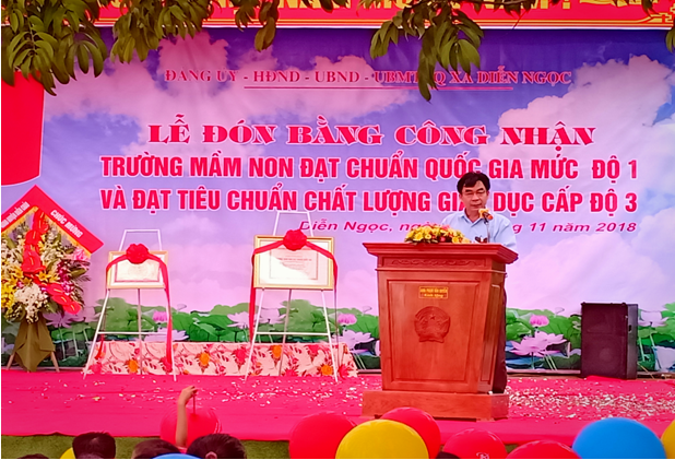 Thầy giáo Mai Ngọc Long – Trưởng phòng GD&ĐT phát biểu tại buổi lễ
