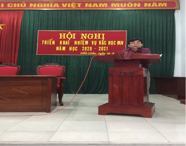 Đồng chí Mai Ngọc Long – HUV, Trưởng phòng GD&ĐT phát biểu khai mạc Hội nghị