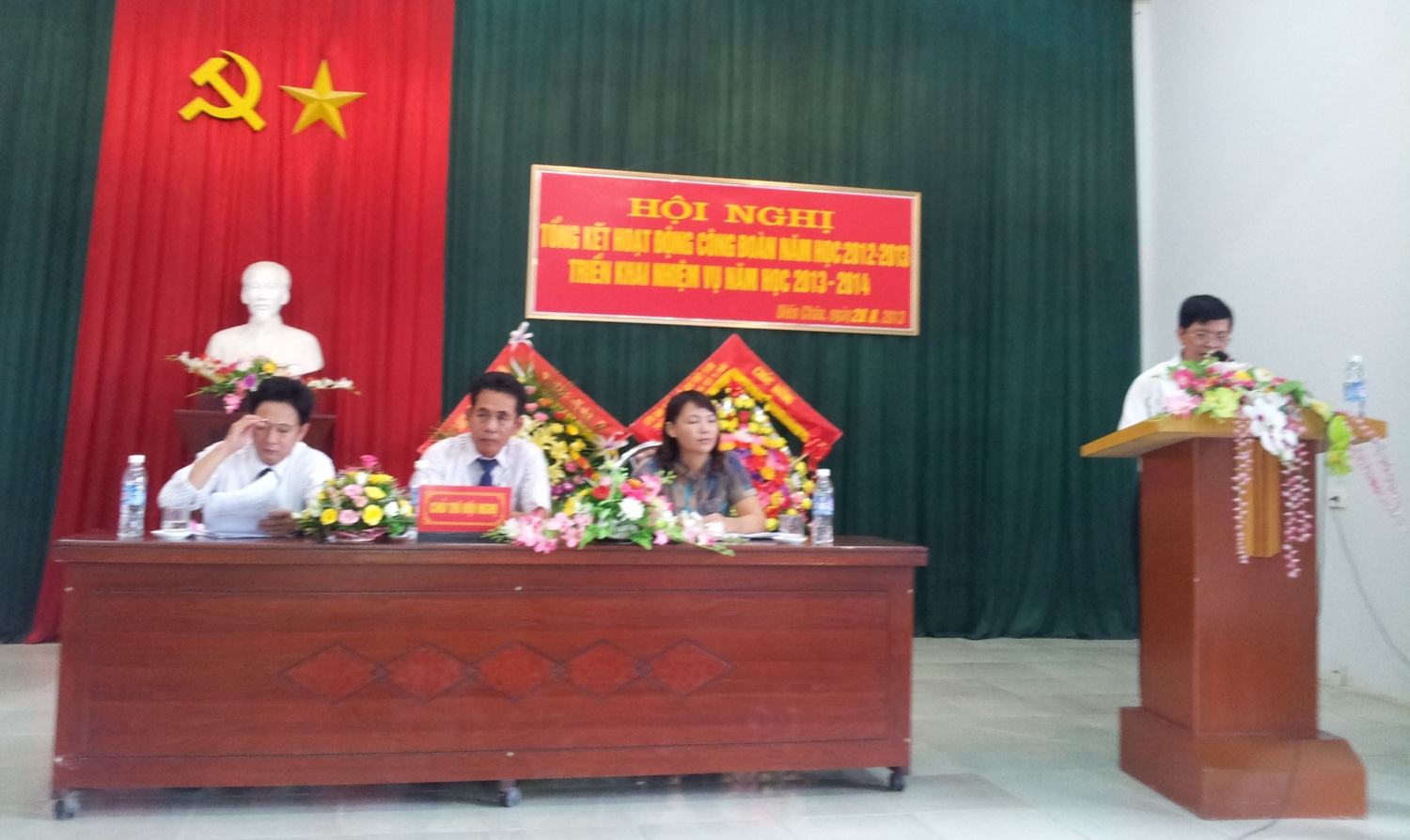 Ông Trần Văn Kỷ- UVBCH TLĐLĐ Việt Nam phát biểu tại Hội nghị.