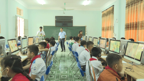 Diễn Châu 129 học sinh tham gia hội thi tin học trẻ lần thứ VIII năm học 2020- 2021
